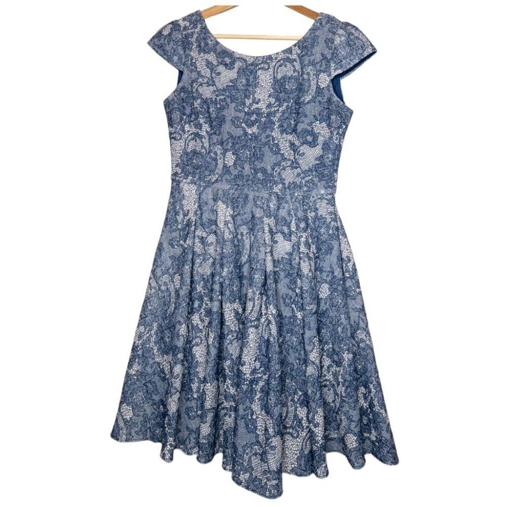 Betsey Johnson Womens Size 2 Fit and Flare Dress Blue Ivory Lace Print Capsleeve - Picture 1 of 8